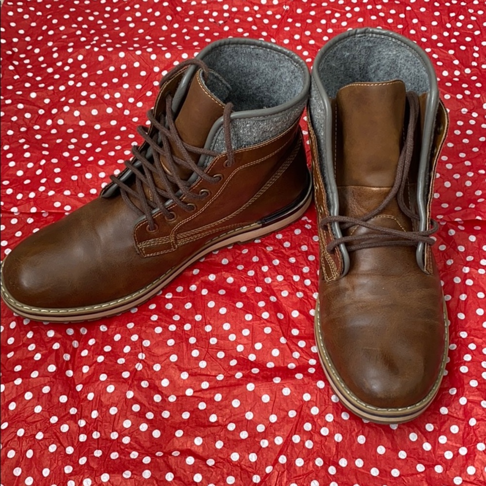 Sonoma boots
